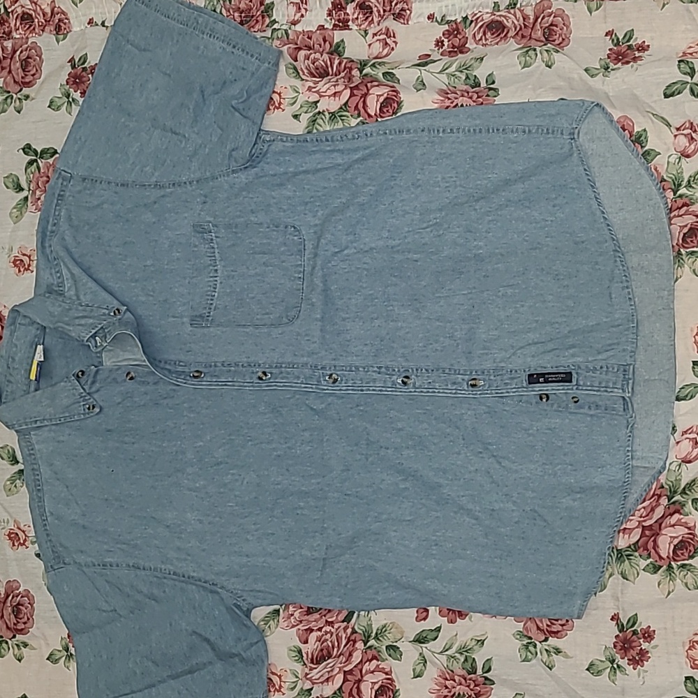 Mens jean port and company button up short sleeve large